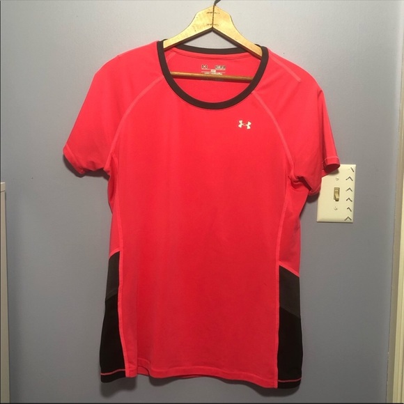 Under Armour Tops - 🦋Under Armour pink top🦋